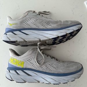 Hoka Women’s Clifton 7 running shoe - size 9.5